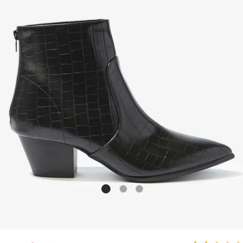 Black faux croc ankle boots, sz 8